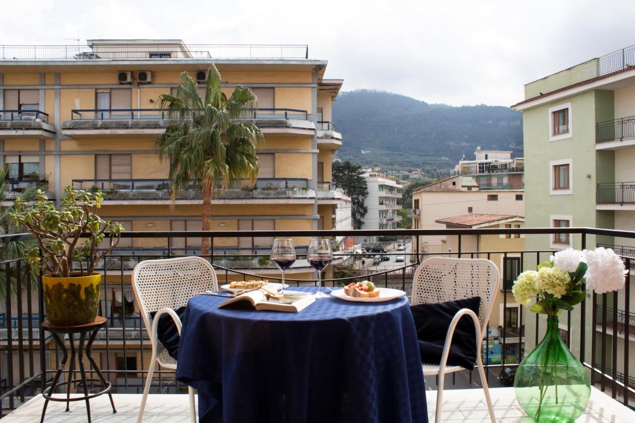 Casa Derosa In Sorrento Centro Daire Dış mekan fotoğraf