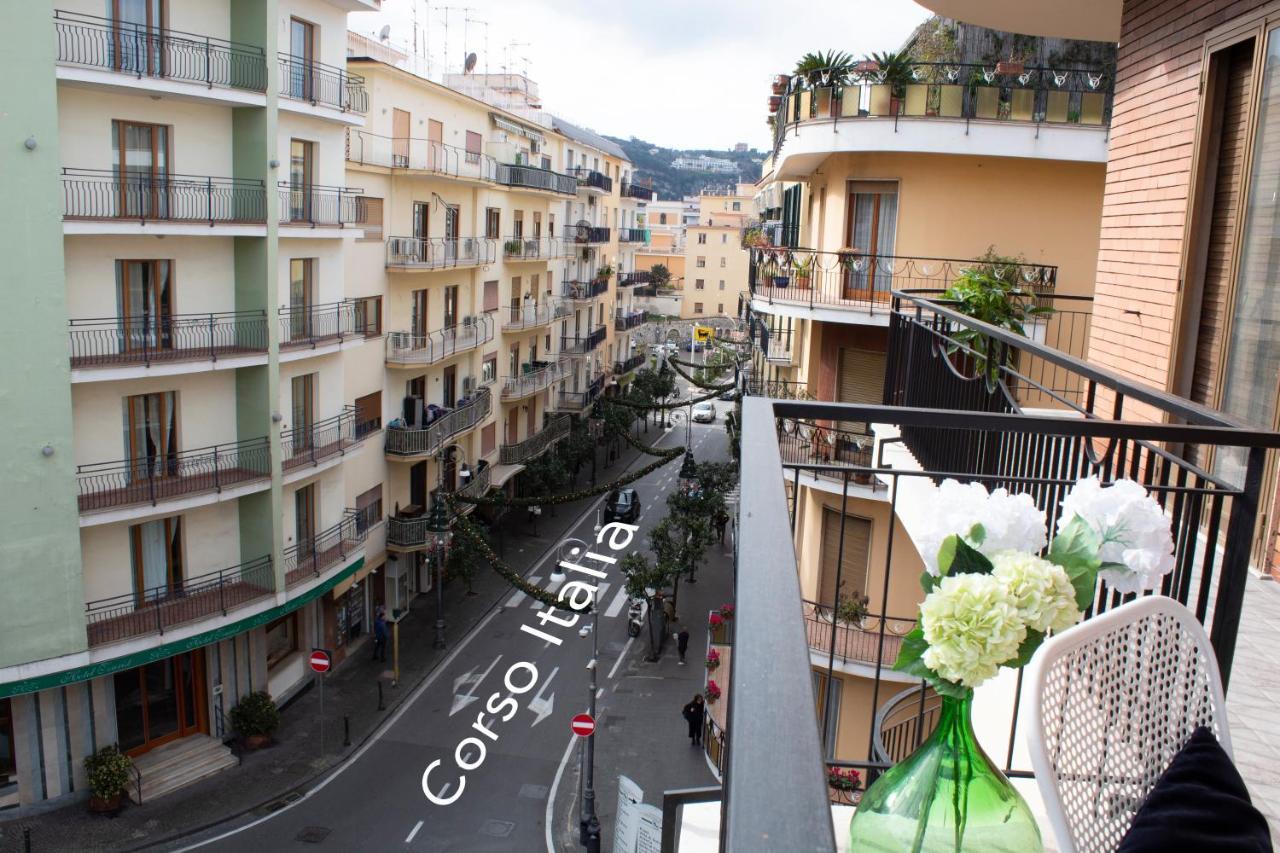 Casa Derosa In Sorrento Centro Daire Dış mekan fotoğraf